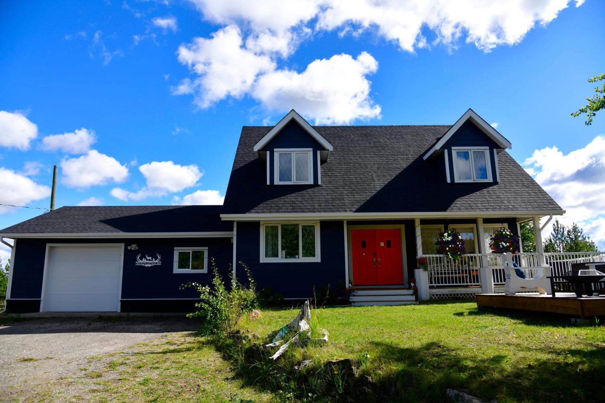 The Blue Cottage B&B Seventy Mile House Buitenkant foto